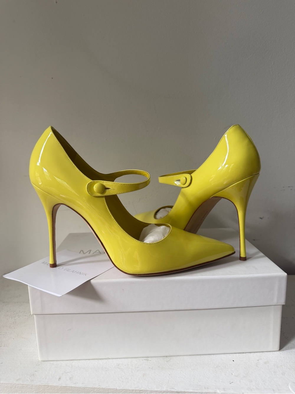 Manolo Blahnik Yellow Patent Leather Mary Jane Stiletto Pumps